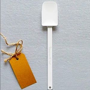 NEW Pampered Chef Mini Mix ‘N Scraper